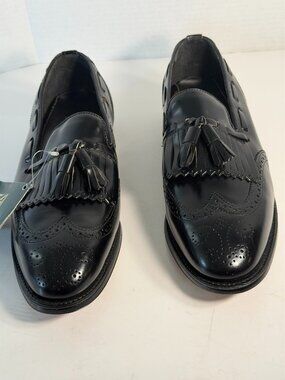 Men's size 9.5 NUNN BUSH slip on loafers